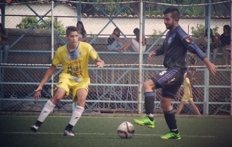 IMG Cristhian Arellano Futsal  (2)