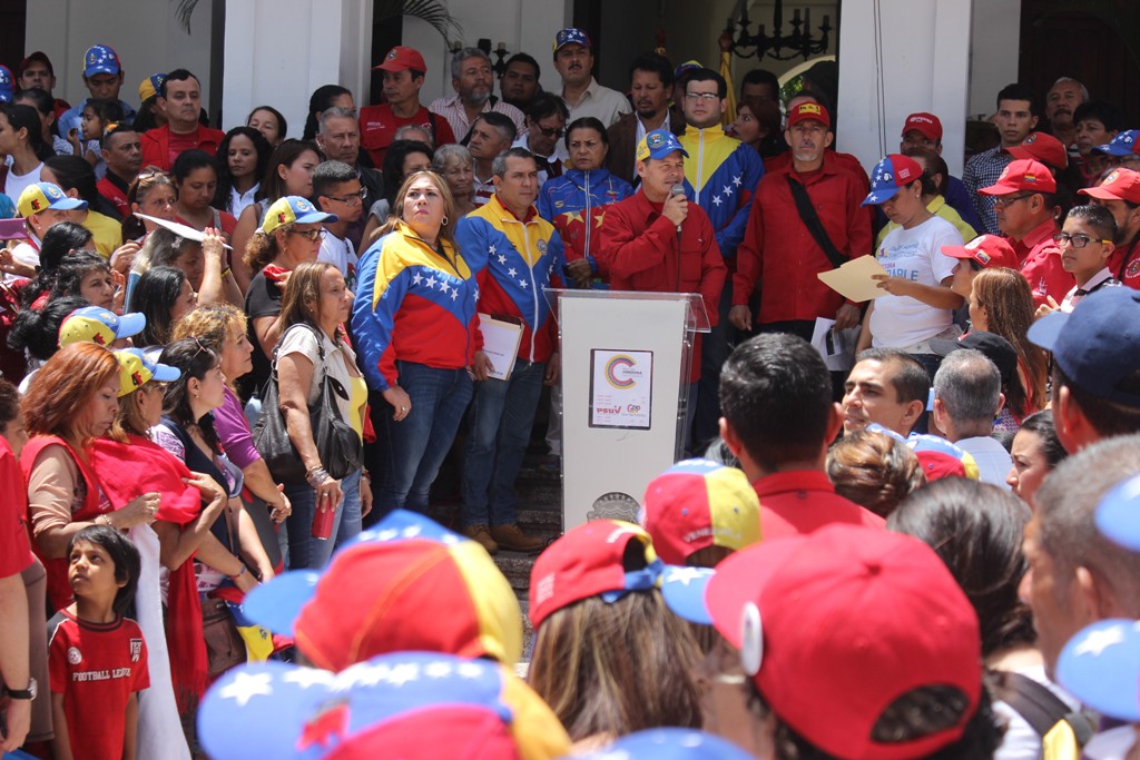 Yanira Calderon, frente francisco miranda (17)