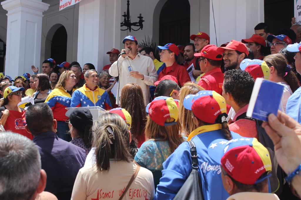 Yanira Calderon, frente francisco miranda (25)