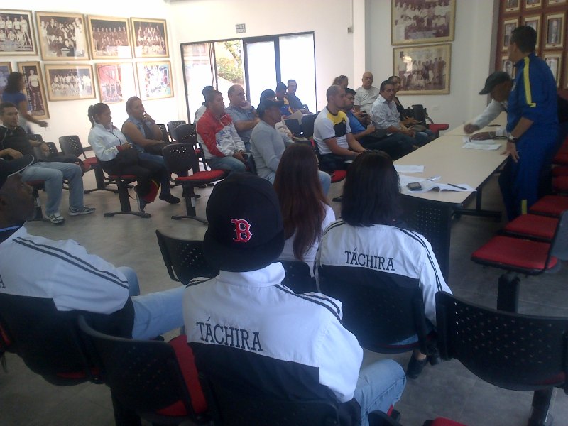 IMg reunión Asociaciones e IDT 29 sep 2017 (1)