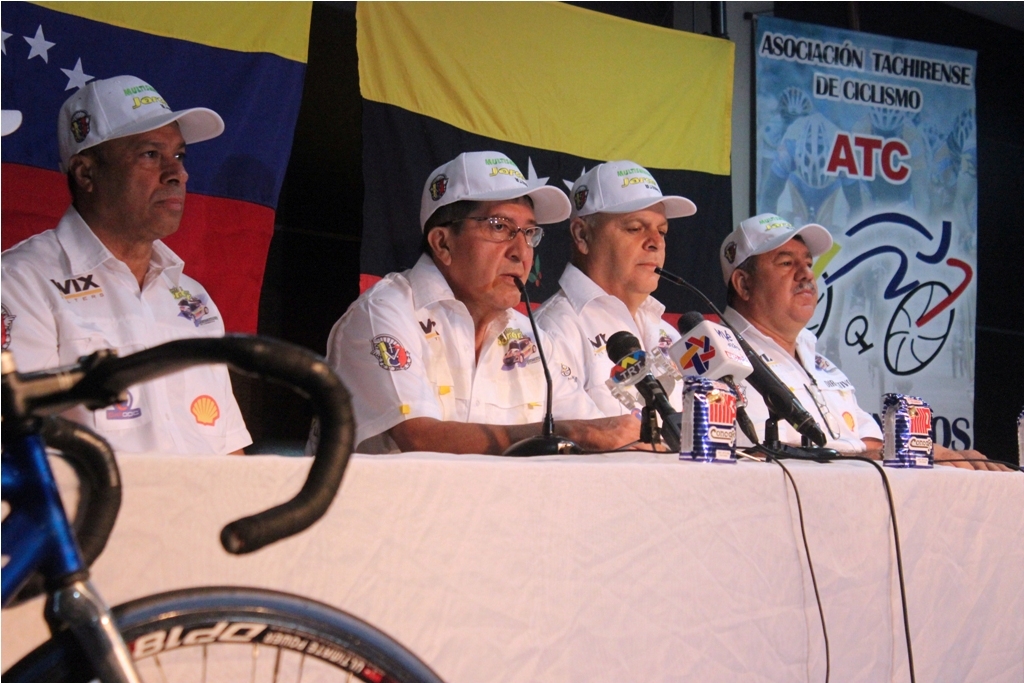 Directivos de la ACT. Foto: DIRCI - Gabriela Pernía.