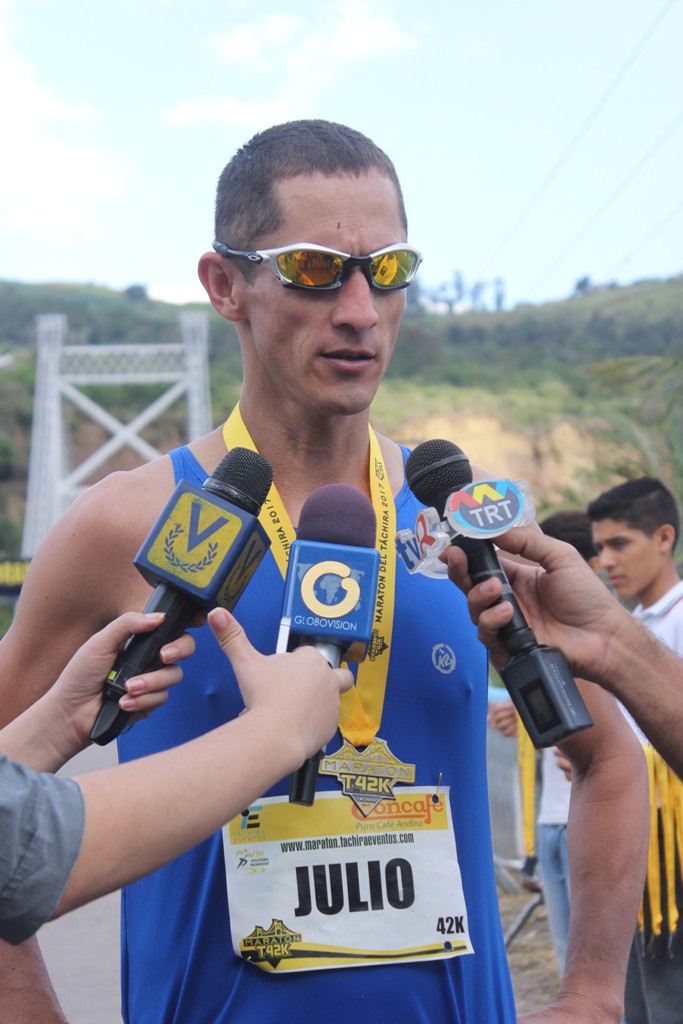 Julio César Medina, ganador del Maratón 42K en Táchira. Foto: DIRCI