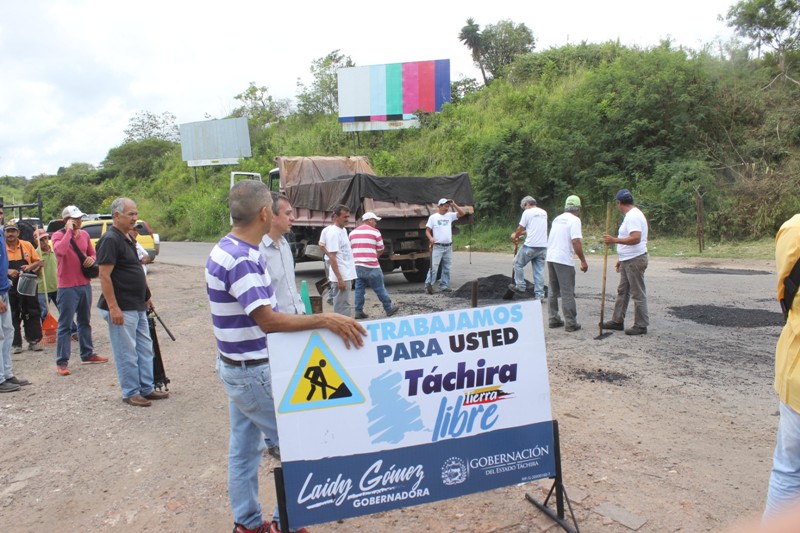 bacheo autopista (375)