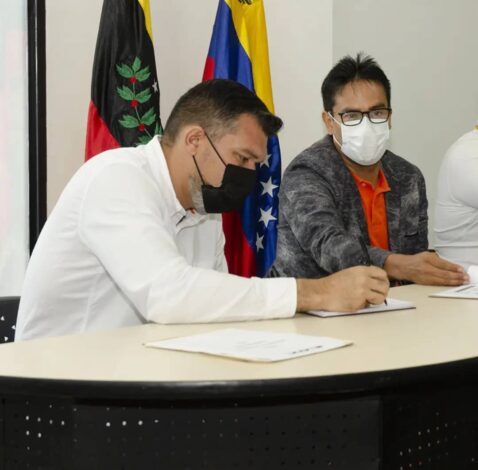 Secretario General de Gobierno se reúne con autoridades deportivas del Táchira
