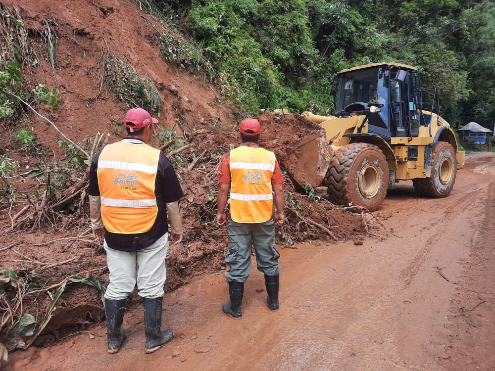 Corpotáchira ejecuta trabajos de limpieza en Chorro del Indio