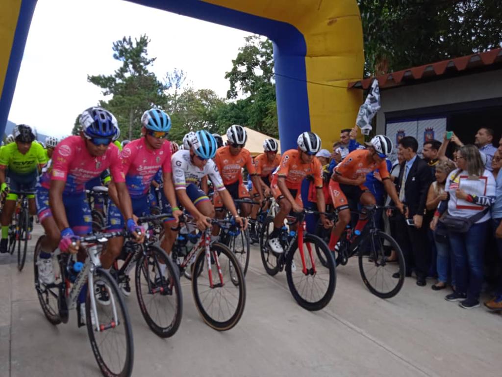 Alcaldía de San Cristóbal patrocinante del circuito metropolitano de la Vuelta la Juventud