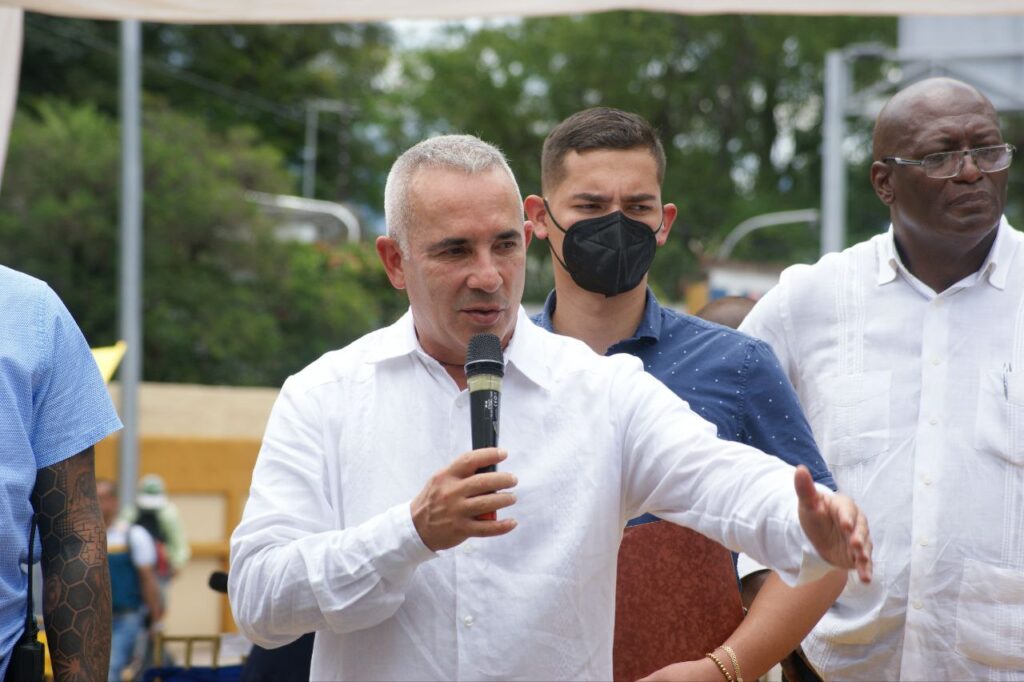Gobernador Bernal: “Apertura de la frontera implica el reajuste de los mecanismos administrativos y legales”