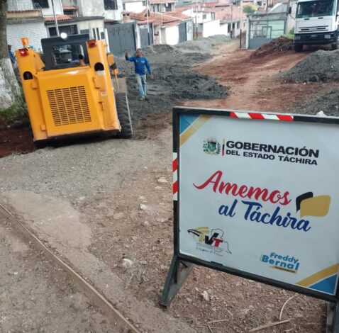 Plan de Mantenimiento Vial Comunitario llegó al sector Tinajitas de Palo Gordo