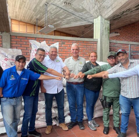 Gabinete de producción y Alcaldía de Capacho Nuevo firman convenio de cooperación