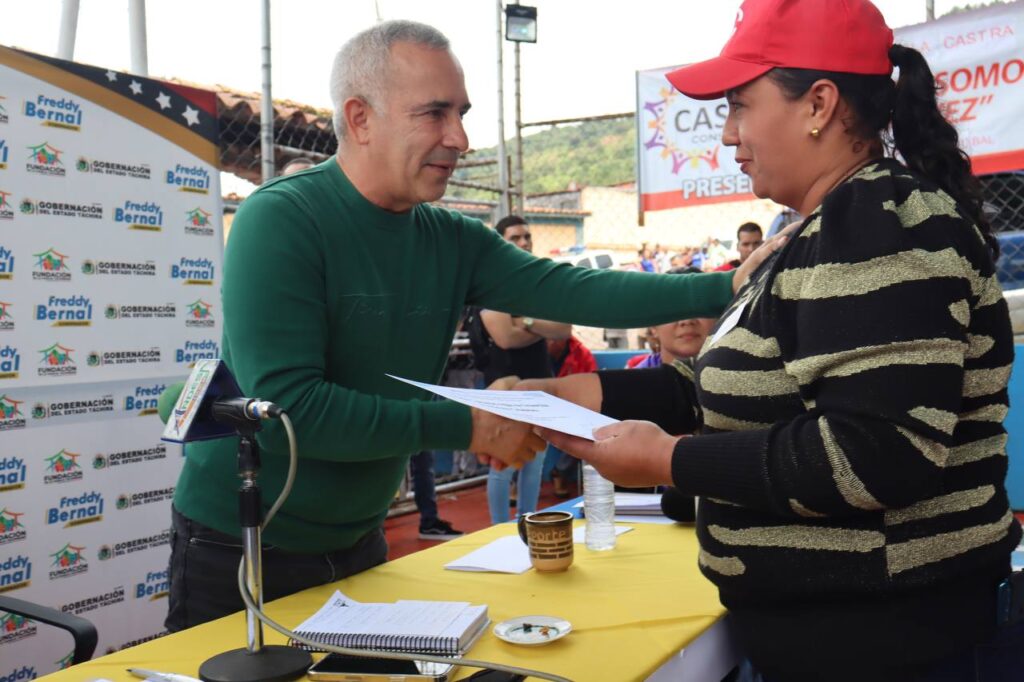 Aprobados recursos para 40 consejos comunales de 9 municipios del Táchira
