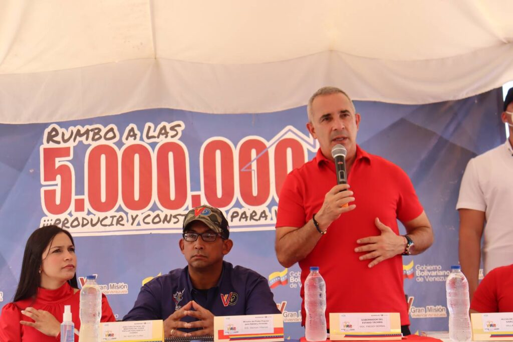 Táchira: 20 familias reciben vivienda en La Fría