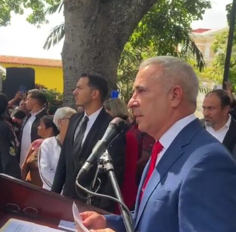 Bernal: hace 30 años el pueblo rompió el silencio ante un gobierno que respondía a EEUU