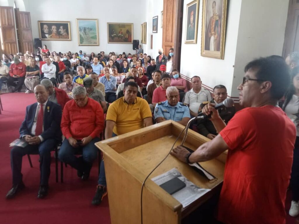 Huérfano : "Chávez no es un nombre, es una cultura"