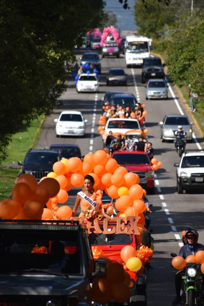 San Cristóbal se viste de color para conocer a las candidatas de la FISS