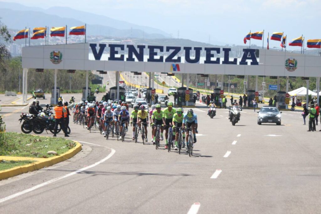 Gobernador Bernal: Hemos cumplido un sueño de los tachirenses con etapa Binacional de la Vuelta