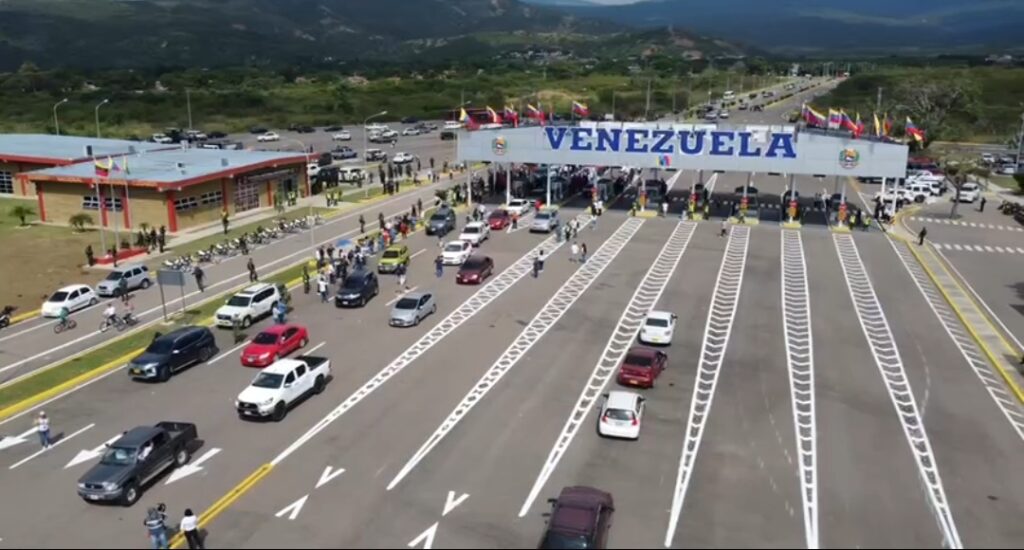 Bernal: Paso libre por el puente Atanasio Girardot se mantendrá hasta el viernes