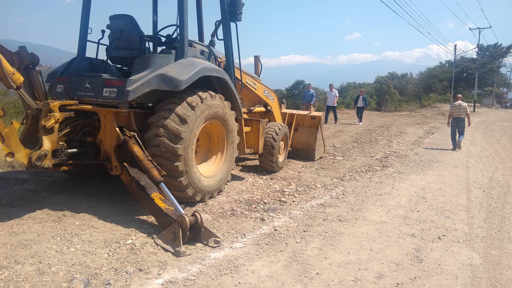 Luis Mendoza: Trabajos en La Chicharronera avanzan a fase de asfaltado