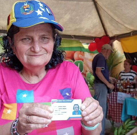 Base de Misiones Socialistas Víctor Mosquera es beneficiada con rubros alimentarios