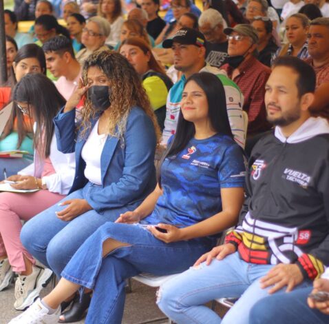 Gobernador Bernal: Nuestra juventud es ejemplo de talento
