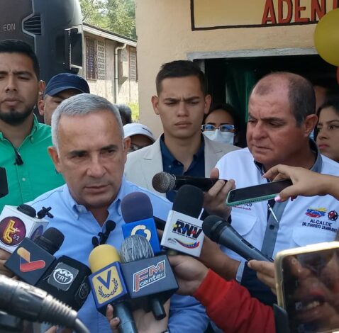 Gobernador Bernal: Si el funcionario quiere ser empresario, que renuncie a su cargo