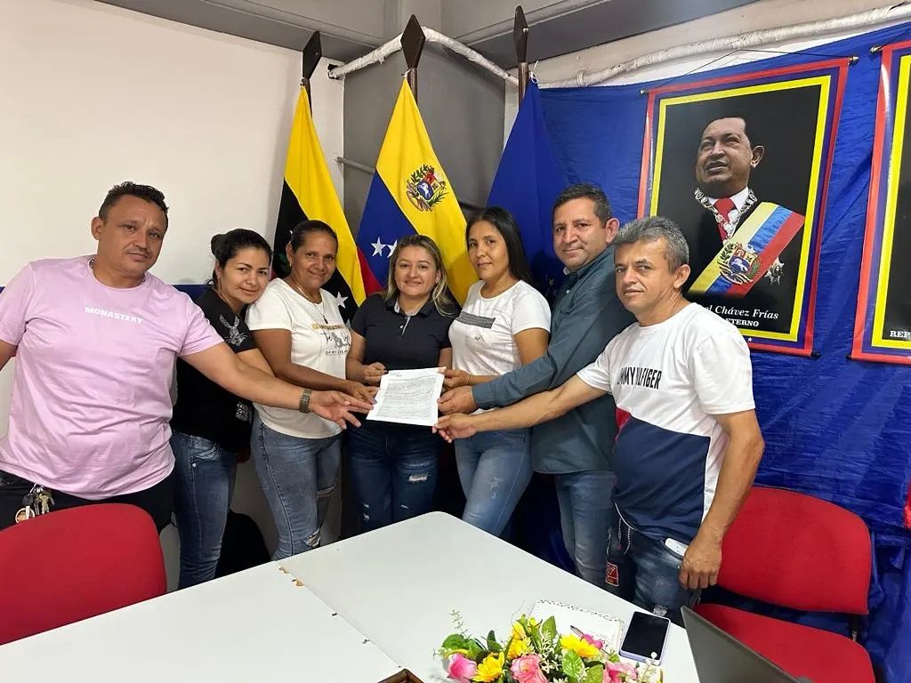 Firman convenio para ejecución de proyectos del Poder Popular en Palotal y Llano Jorge