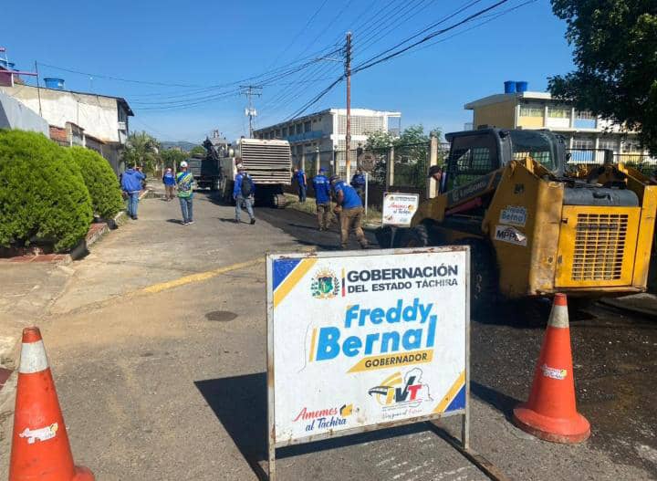 Inicia Feria del Asfalto en San Antonio del Tàchira